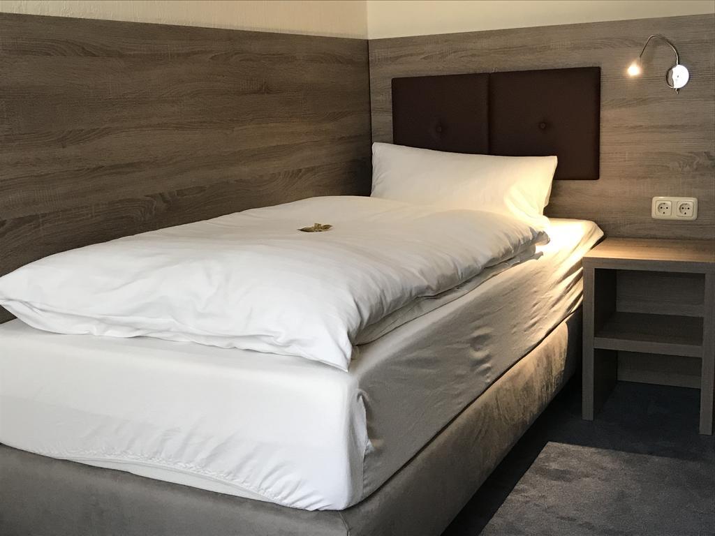 Hotel Junkerhaus Bad Salzuflen Pokoj fotografie